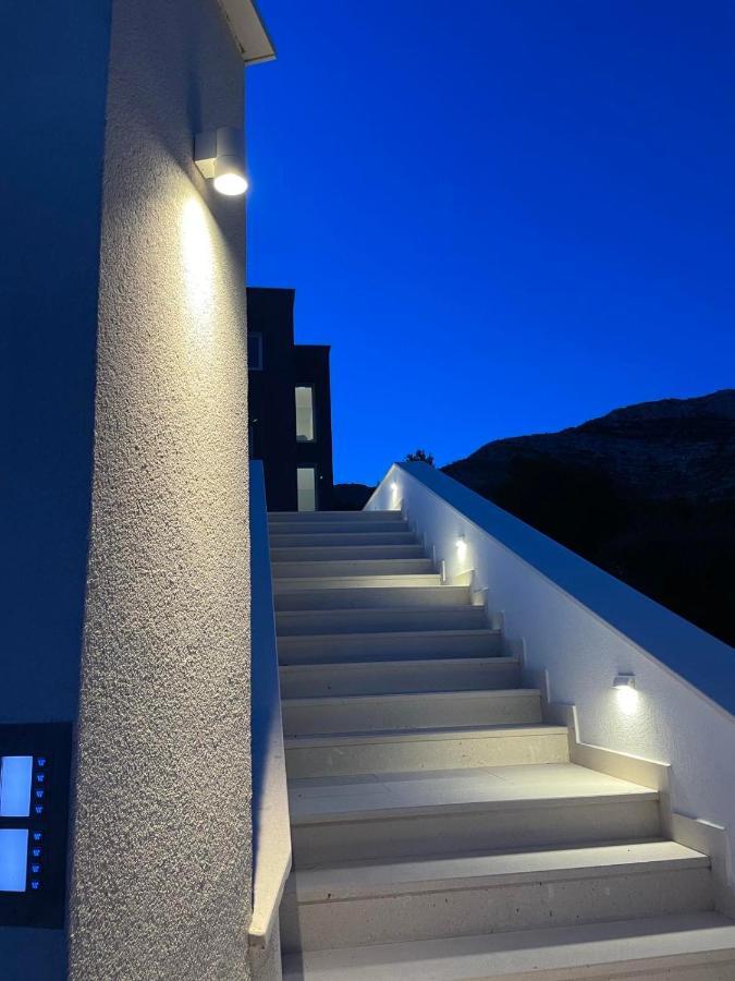 Villa Bofor クチフェ エクステリア 写真