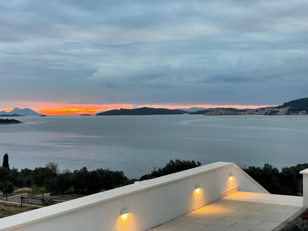 Villa Bofor クチフェ エクステリア 写真